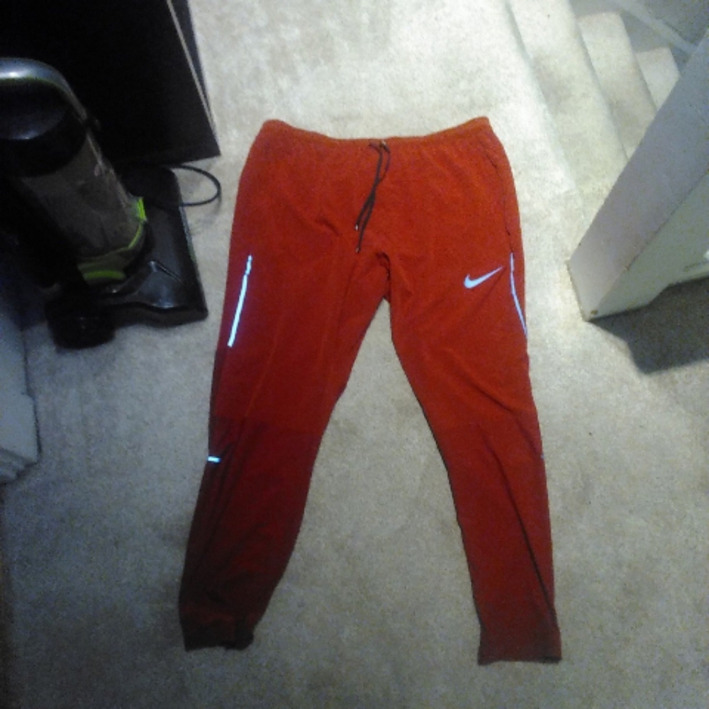 Nike swift flyvent reflective running pants